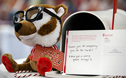 Students Give Thanks
