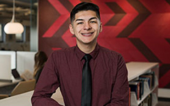 UW School of Business student Elton Rodriguez