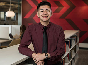 UW School of Business student Elton Rodriguez