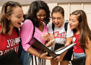 Alumni Extend Personal Welcomes to Incoming BBAs