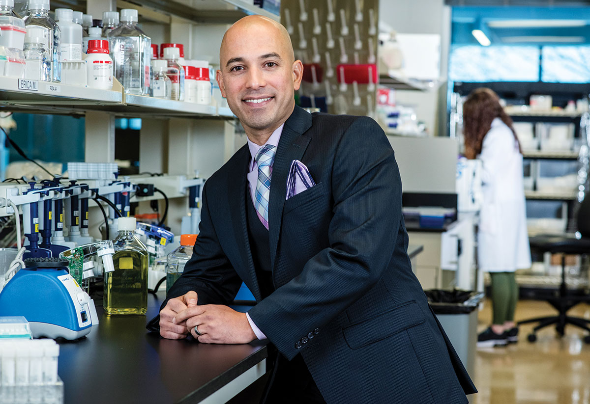 Luis M Otero (MBA &rsquo;12)